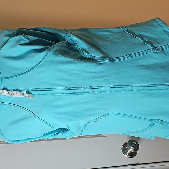 314. Lululemon Forme Jacket - Picture 8 of 11